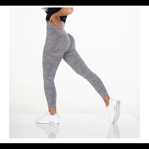 NVGTN Grey Camo Seamless Leggings✨NEW✨